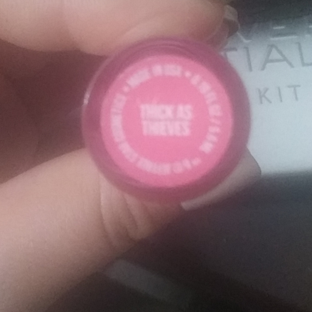 Jeffree star liquid lipstick in thick as thieves